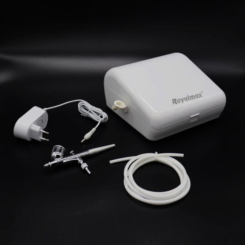 TC-01K Royalmax Airbrush Makeup Kit